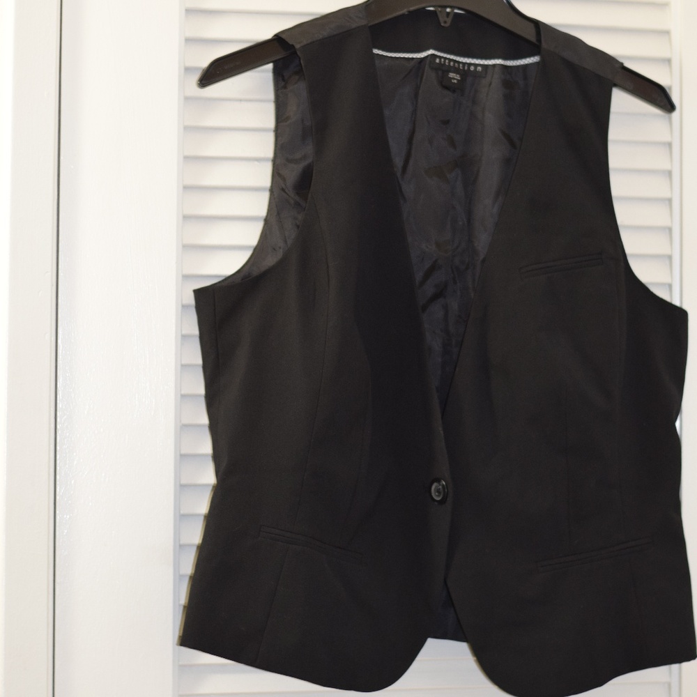 NWOT Black Women's Vest